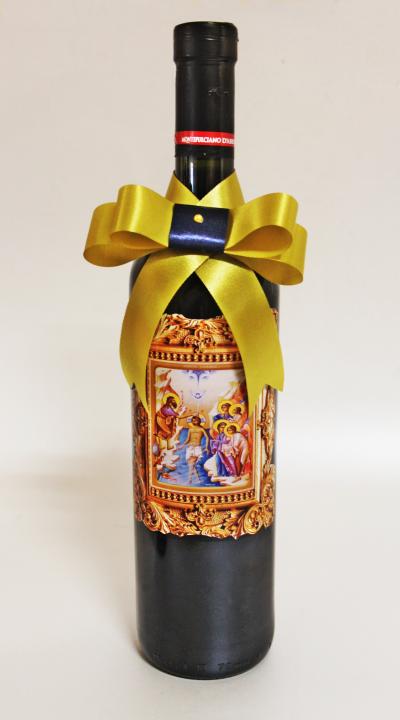 Червено вино с Богоявленската икона